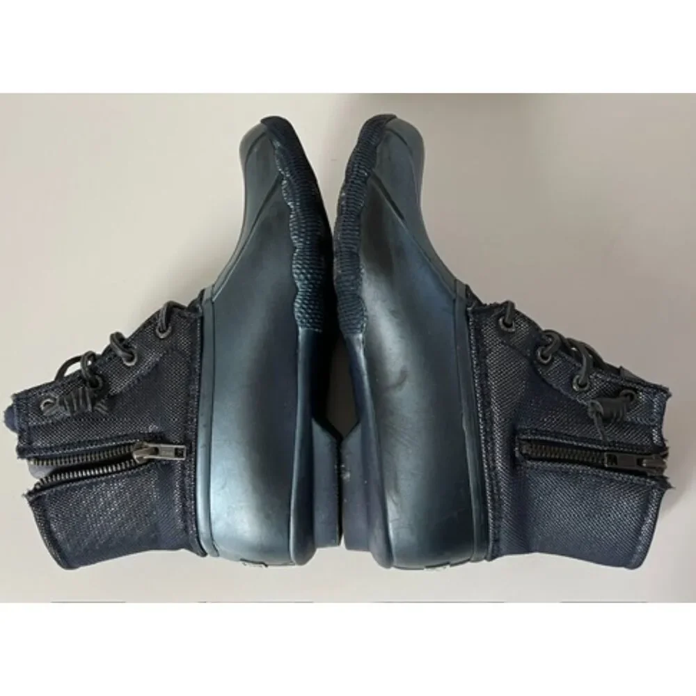 Sperry Saltwater Iridescent Duck Boots. Size 7 (women)
